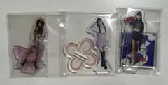 Girls2 菱田未渚美 ミニアクリルスタンドのサムネイル