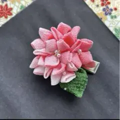 紫陽花　アジサイ　コサージュ ブローチ　6月　梅雨　ピンク　プレゼント　母の日