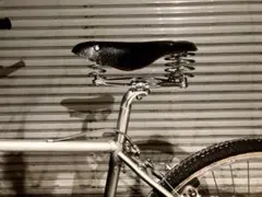 送料無料 サドル 合皮 BK スプリング付き ロードバイク MTB ブルックスのサムネイル