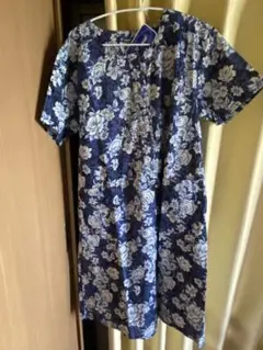 ネイビー花柄 半袖ワンピース M-L 昭和レトロ