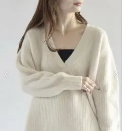 SHIPS quaranciel フォックス Vネック 羊毛ニット