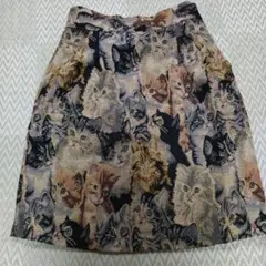 ねこ　コブラン　ひざ又スカート