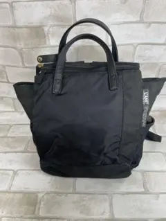 フェリシモ L'AMI+ ラミプリュス 5層 レイヤードリュック 2way 黒のサムネイル