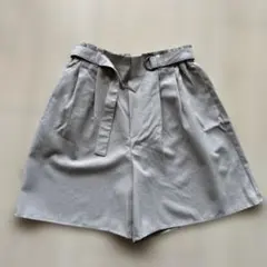 ベージュ キュロット ベルト付きのサムネイル