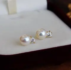 艶出しパールピアス