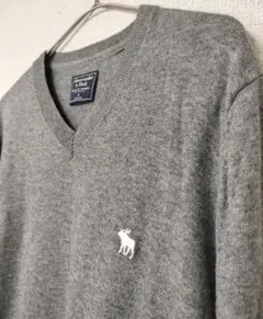 【美品】アバクロ Vネック ニット セーター グレー単色 サイズS(大きめ)