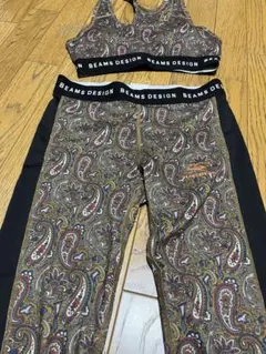 Item thumbnail for item 166397bf-89b8-4b05-beba-9483e3f611fd