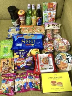 お菓子・カップ麺など　まとめ売りセット