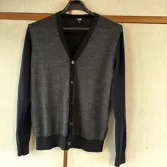 ユニクロ チャコールグレーと黒カーディガン