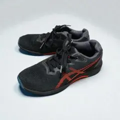 アシックス 22cm ランニングシューズ 運動靴 ブラック×オレンジ