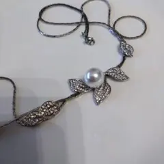 ネックレス　ロングネックレス　　パール　エレガント　フォーマル