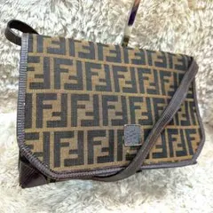 【美品】FENDI ショルダーバッグ ズッカ柄 ブラウン キャンバスのサムネイル