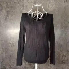 ✨GU✨ジーユー♡リブニットセーター♡Vネック♡大人可愛い♡ブラック(M)