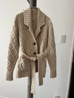 ベージュ ダイヤモンド編み カーディガン