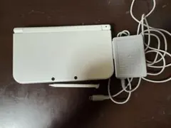 ホワイト New 3DS LL 本体 美品　タッチペン　充電器付き