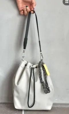 新品タグ付き LEPSIM マルチWAYチャーム付きバッグ 完売商品