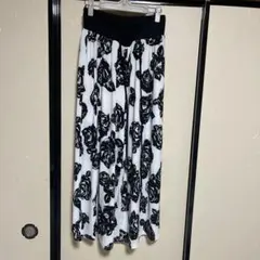 Surrfiere 花柄 ワイドパンツ イージーパンツ　白