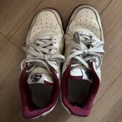NIKE AIR FORCE 1 スニーカー