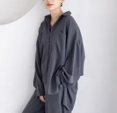 グレー オーバーサイズシャツとワイドパンツセット