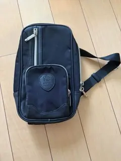 TAKEO KIKUCHI ボディバッグ ショルダーバッグのサムネイル