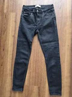 ZARA ダークグレー スキニーデニム