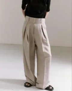 美品　deres 25th パンツ　ベージュ　サイズ2