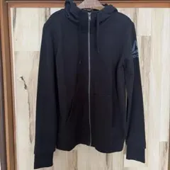 Reebok フルジップ パーカー 黒