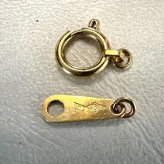 美品 K18 18金 引き輪 引輪 丸管付き プレート だるま 0.3g ⑦ - メルカリ