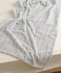 フリンジフランネルブランケット：70×100cm スリーコインズ