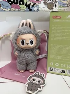 自立するレア品POPMART ラブブ　マカロン　SesameBean 国内正規品