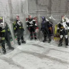 仮面ライダーギーツ　ソフビ　5体セット