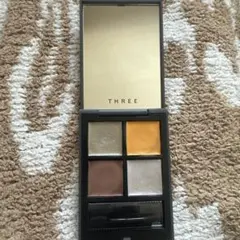 THREEアイシャドウパレット