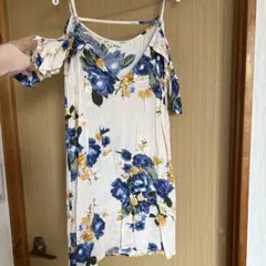【新品タグ付き】Forever21 花柄オフショルダーキャミワンピース