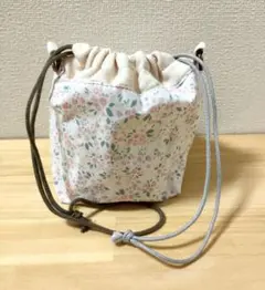 【ハンドメイド】花柄の巾着袋・小物入れ　サニタリーケースにも