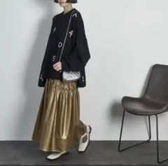【新品】THE YOn フェイクレザーメタリックギャザーフレアスカート