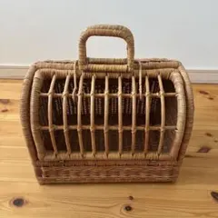 ラタン製ペットキャリー