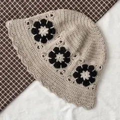 大人用　グラニースクエア　帽子　クロシェハット　クラッシャーハット　かぎ編み