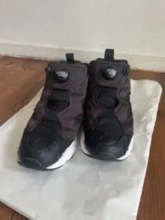 リーボックINSTA PUMP FURY インスタ ポンプフューリー23.5cm