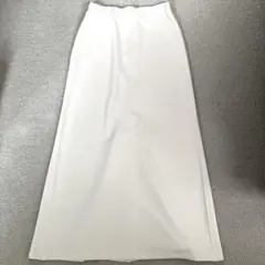 カフネ　フレアスカート オフホワイト　新品のサムネイル