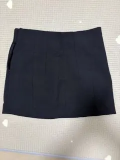 ZARA 黒 タイトスカート プリーツデザイン