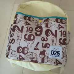 ピカチュウリュック　バックパック　ポケモン　軽量　大容量