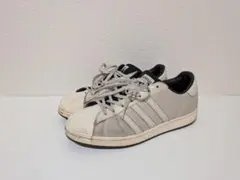 adidas Superstar グレー スニーカー