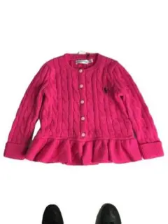 ポロロゴ付きピンクカーディガン