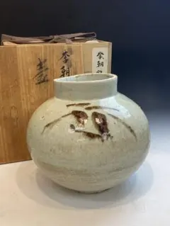 韓国美術　李朝時代　白磁　朝鮮王朝時代　後期の白磁瓶　徳利 韓国美術 李朝時代 白磁 朝鮮王朝時代 後期の白磁瓶 徳利 韓国美術