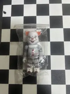 ベアブリック ペニーワイズ フィギュア 約7cm