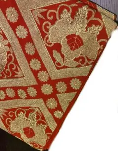 赤と金の刺繍 袋帯