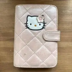 サンリオレトロ❇︎ハローキティ　キルティング　手帳カバー　ギャル　平成レトロのサムネイル