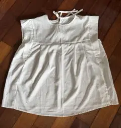 【美品】未着用 ホワイト 半袖シャツ バックリボン付