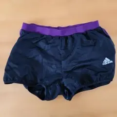 adidas ショートパンツ 黒/紫
