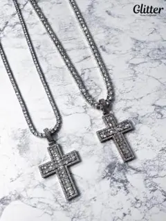 ジャイアン様専用　GLITTER クロス型クリスタルネックレス